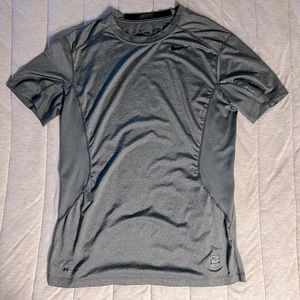 Men’s Medium Nike Workout Shirt - Gray